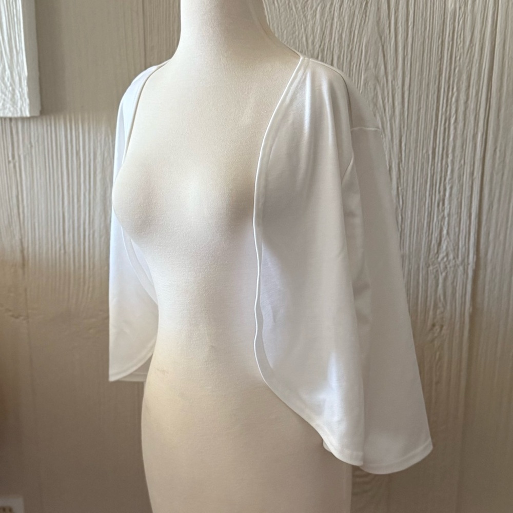 Vicki Wayne Lightweight Open Front White Over Sweater Size Large
